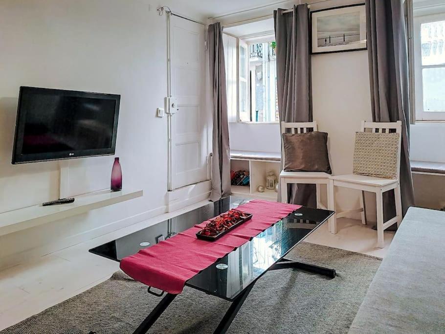 Lisbon Sant'Anna Apartments Szoba fotó